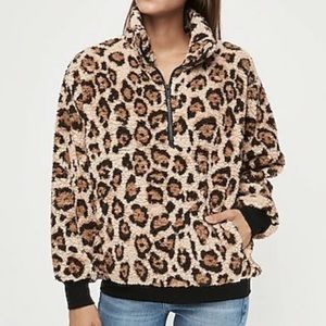 1/2 Zip Leopard Sherpa